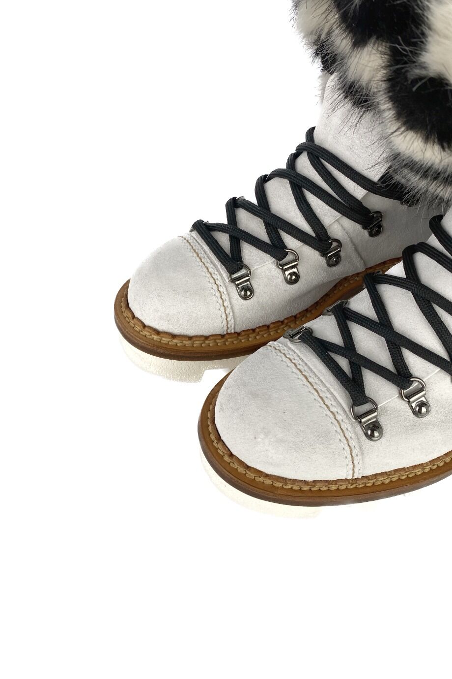 image 3 Замшевые ботинки белого цвета с меховой отделкой