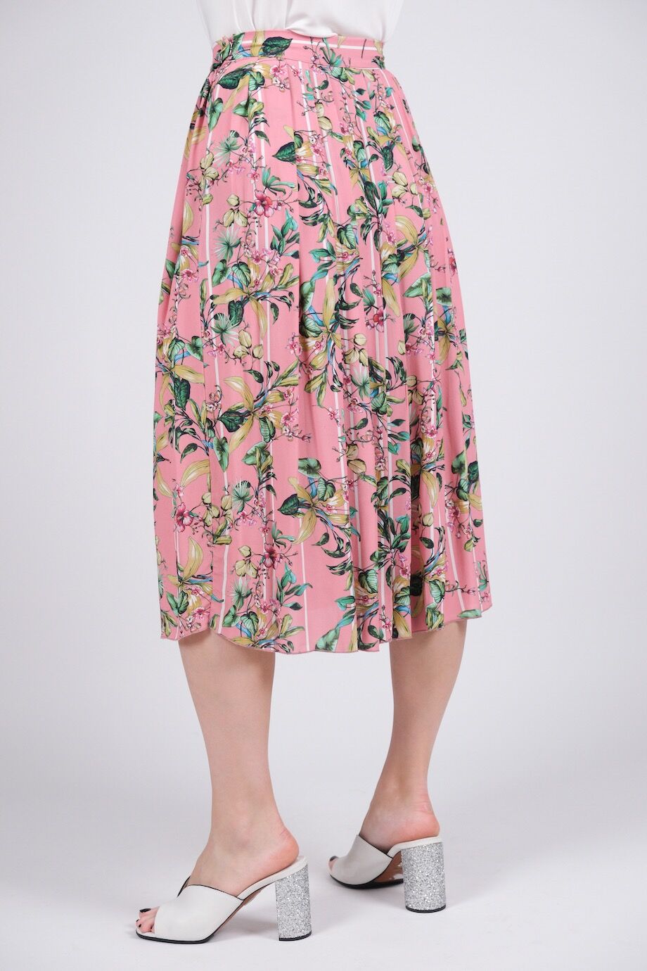 image 4 Плиссированная юбка розового цвета с принтом