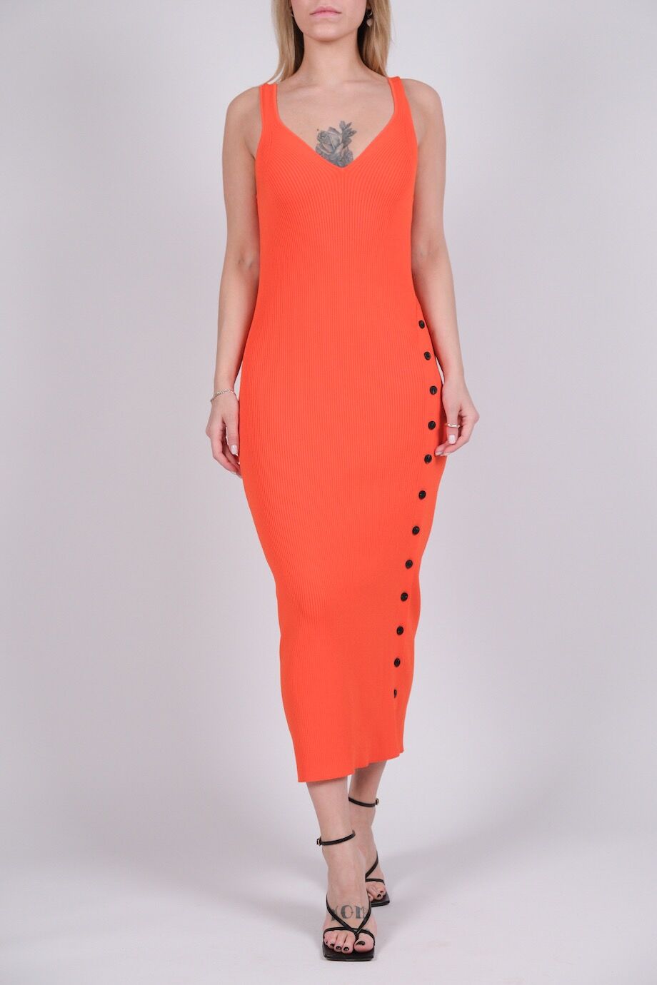 image 1 Платье ярко-оранжевого цвета с пуговицами
