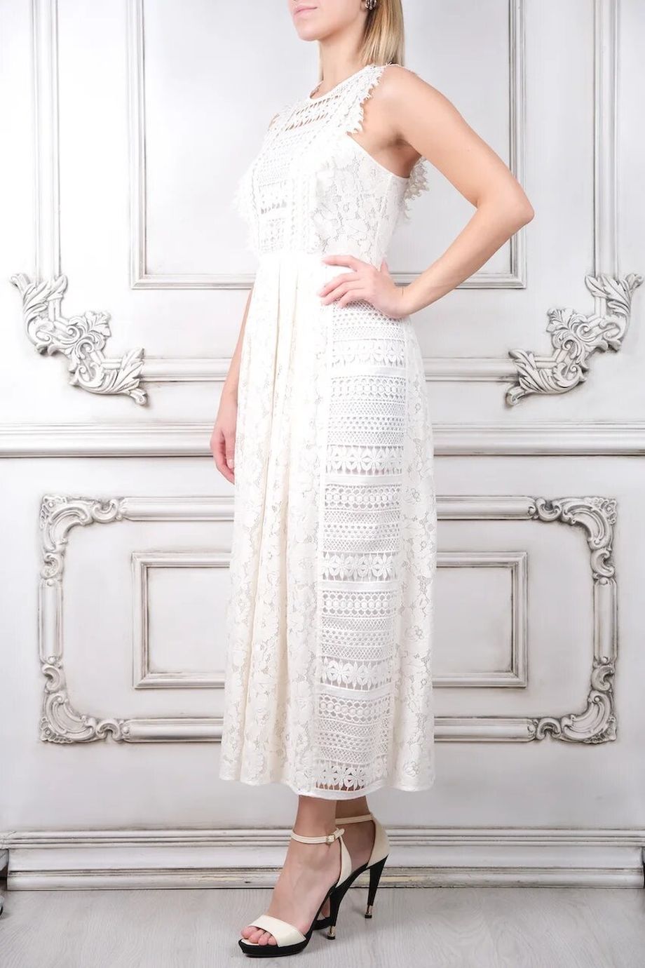 image 2 Кружевное платье белого цвета без рукавов
