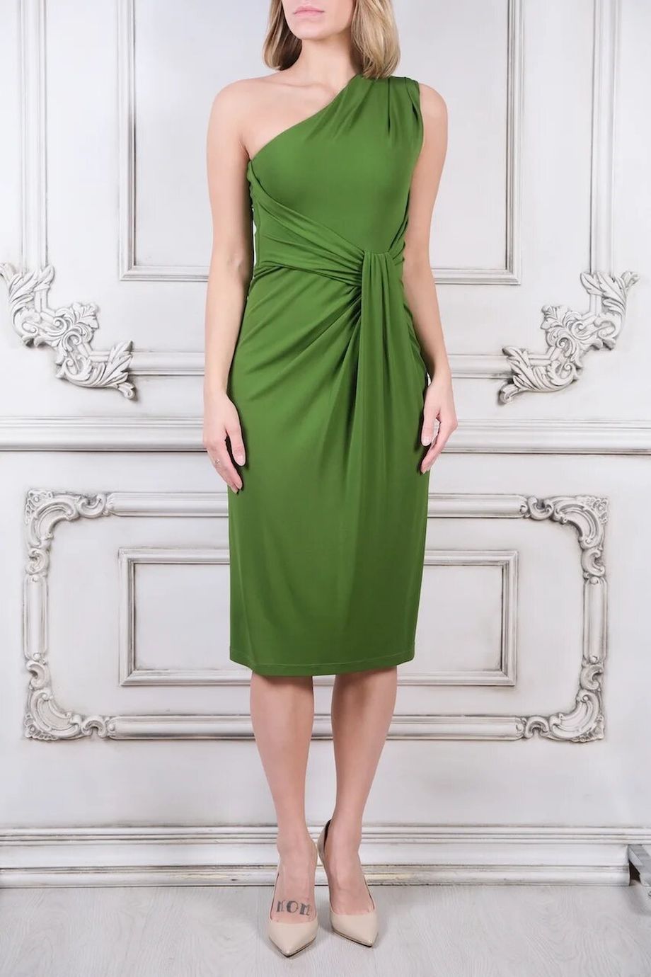 image 1 Платье на одно плечо зеленого цвета