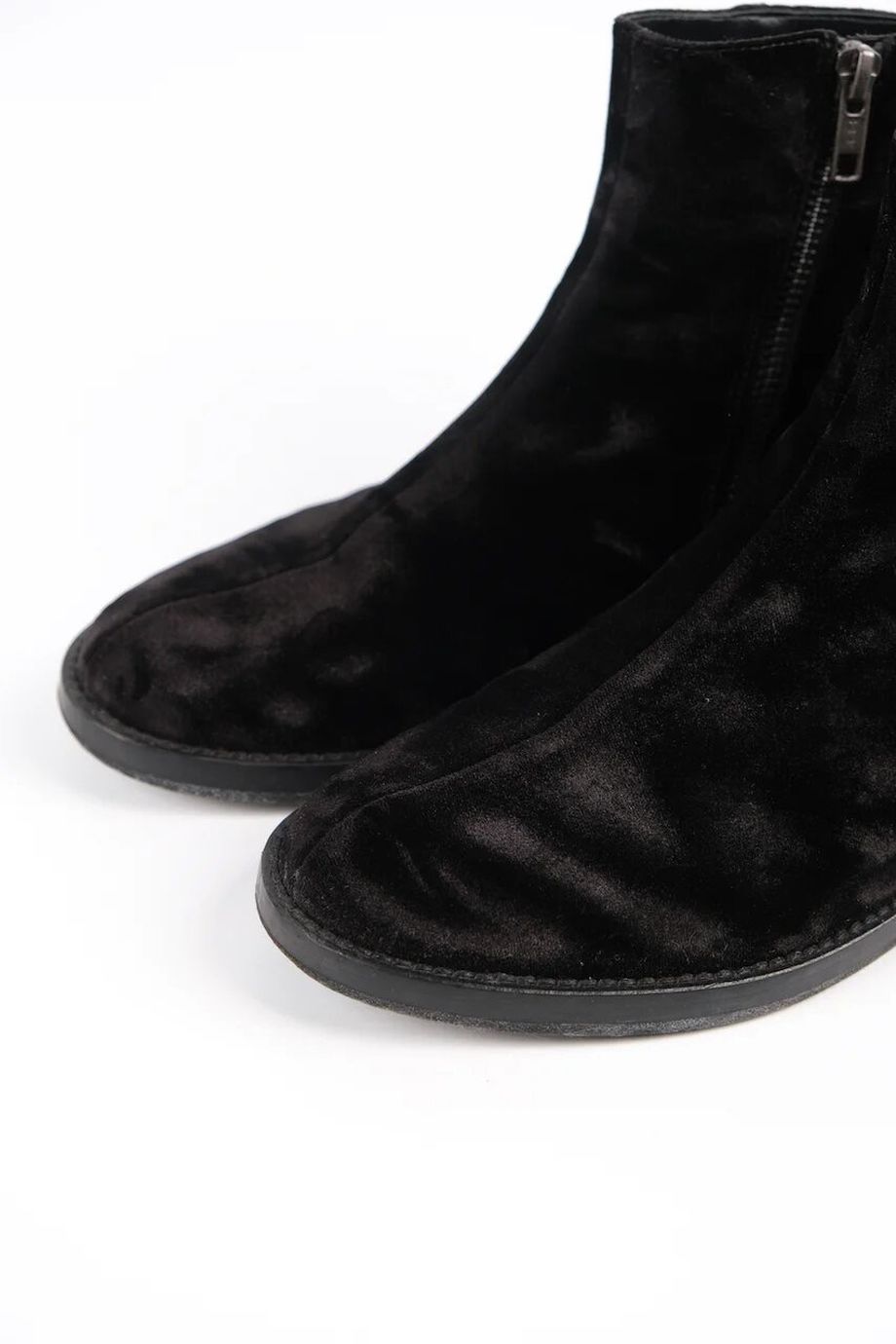 image 3 Велюровые ботинки черного цвета