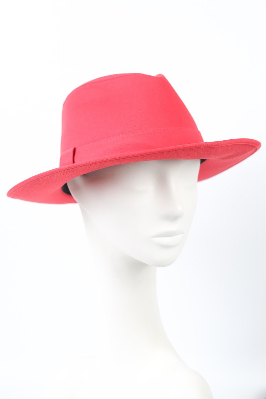 image 1 Шляпа красного цвета