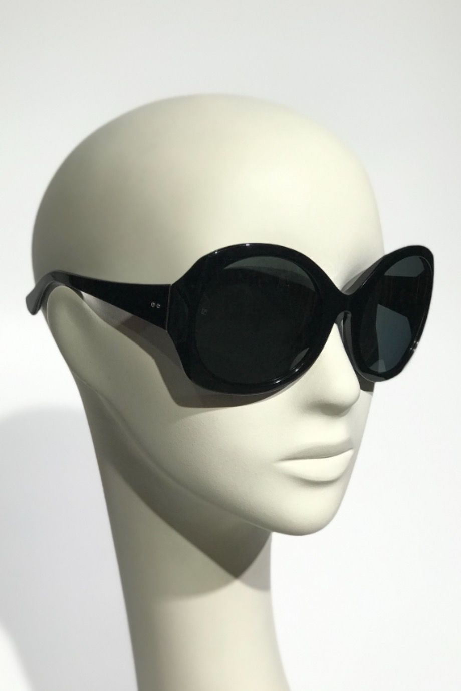 image 4 Солнцезащитные очки в округлой оправе