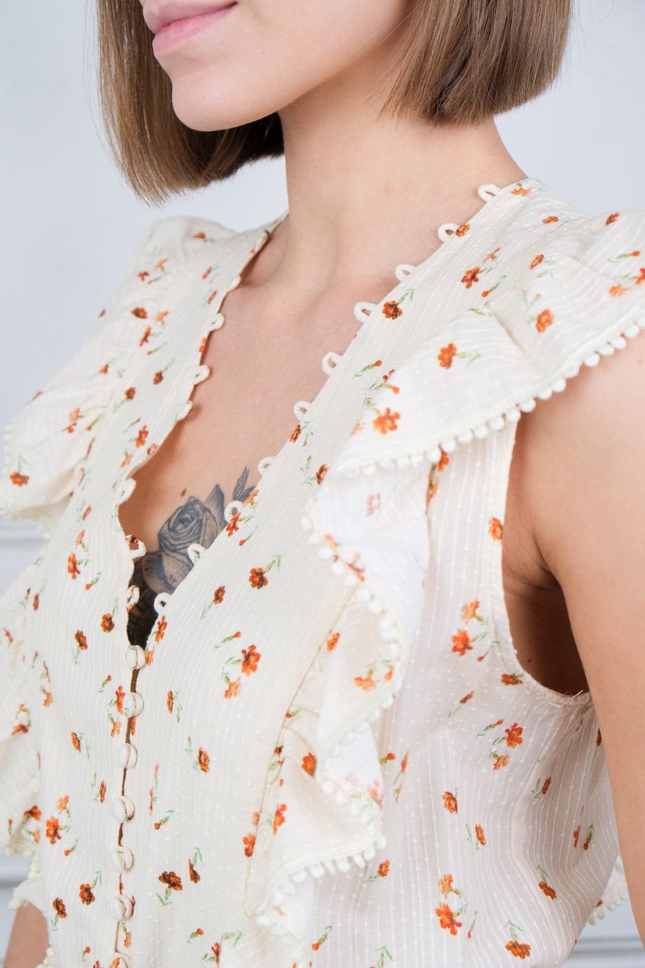 image 4 Платье на пуговицах с цветочным принтом