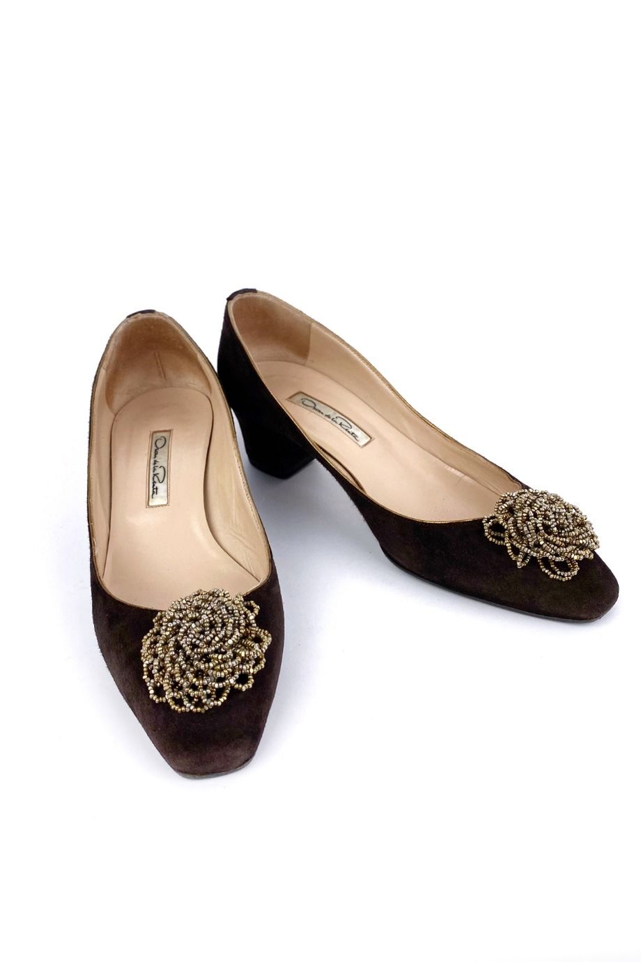 image 2 Туфли из замши коричневого цвета с декором на носке