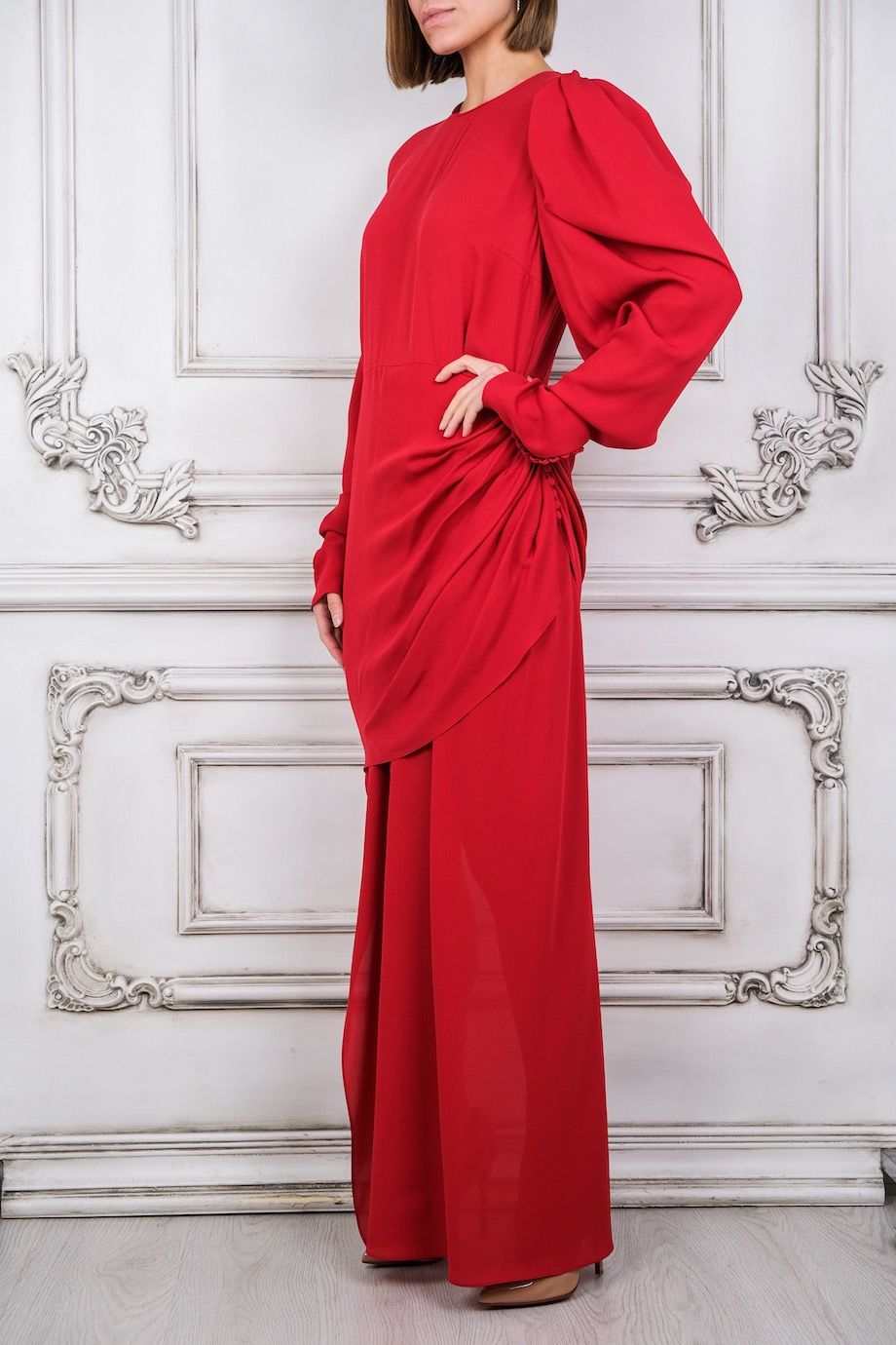 image 2 Платье красного цвета с асимметричной юбкой