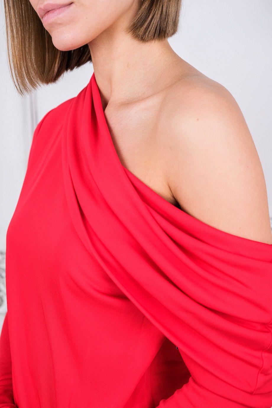 image 4 Платье в пол красного цвета с воротом лодочка