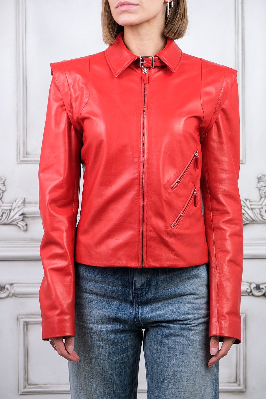image 1 Кожаная куртка красного цвета