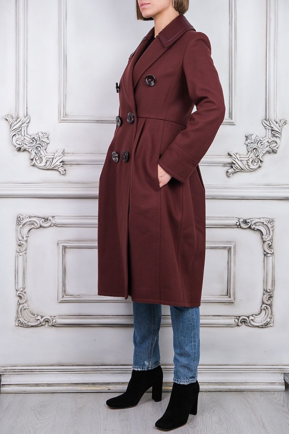 image 2 Двубортное пальто бордового цвета со съёмным воротником
