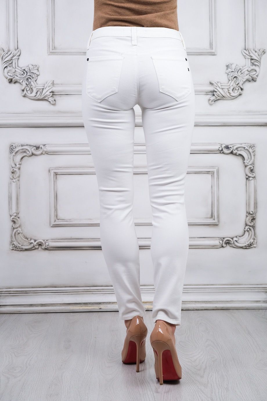 image 4 Зауженные джинсы белого цвета