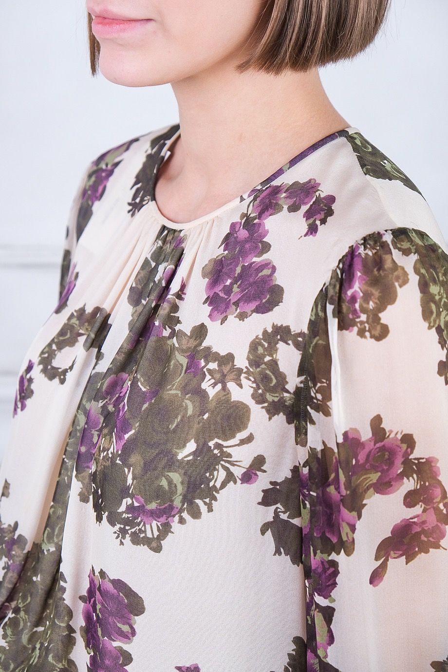 image 3 Шелковая блуза с фиолетовым принтом