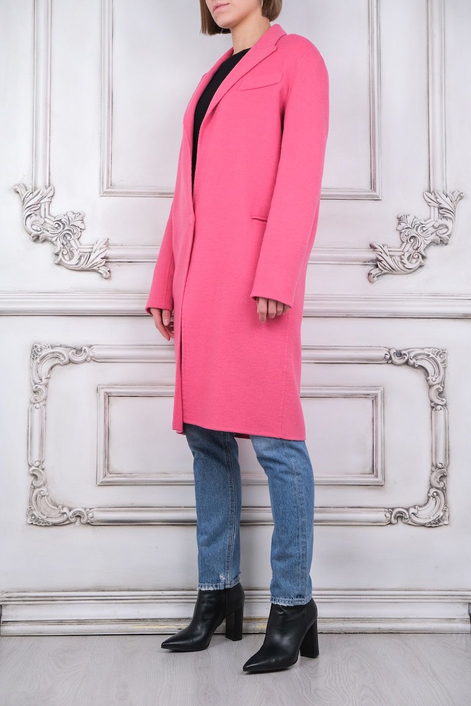 image 2 Пальто розового цвета на пуговице