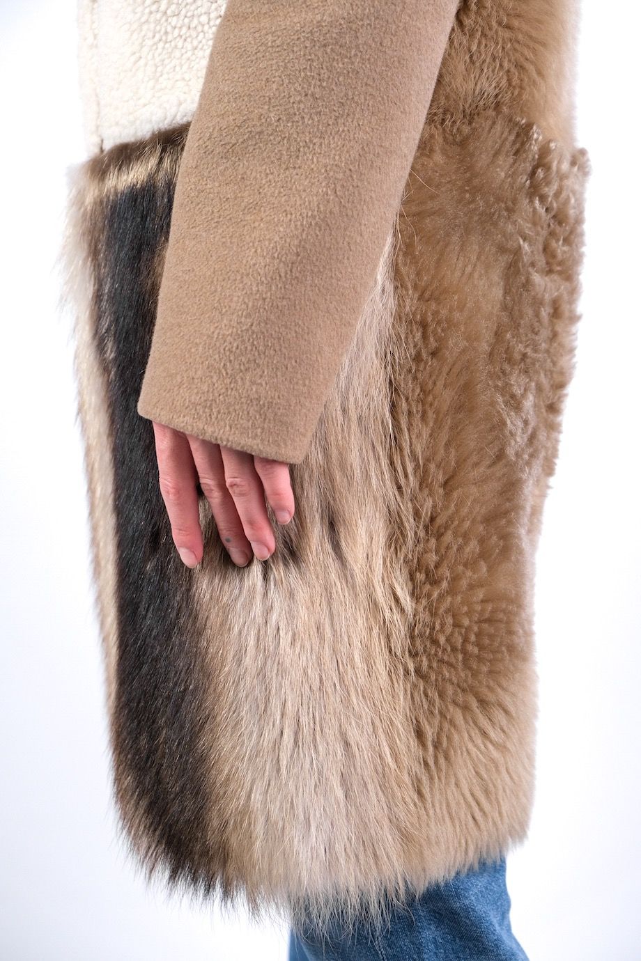 image 7 Кашемировое пальто с меховой отделкой