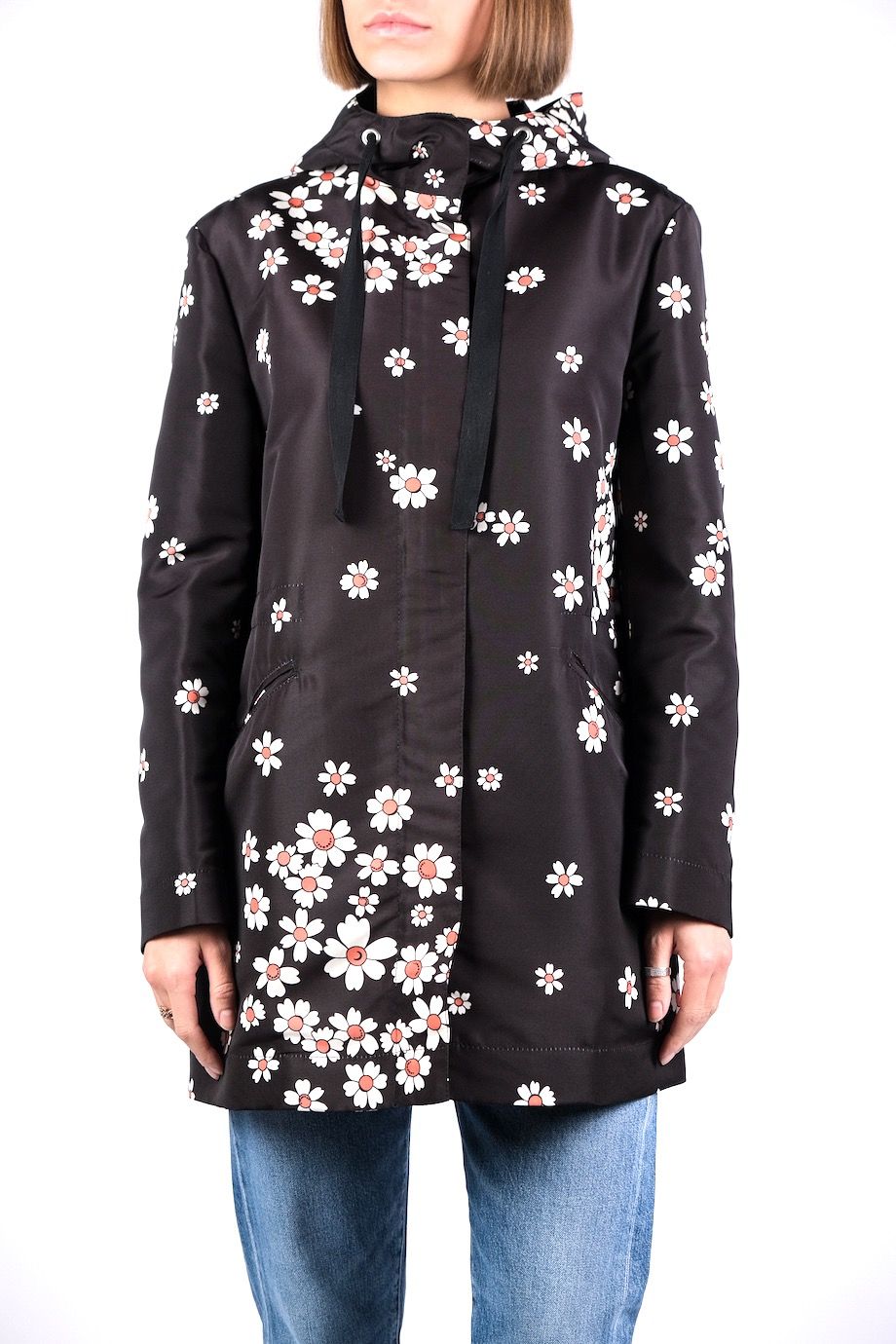 image 1 Куртка черного цвета с цветочным принтом