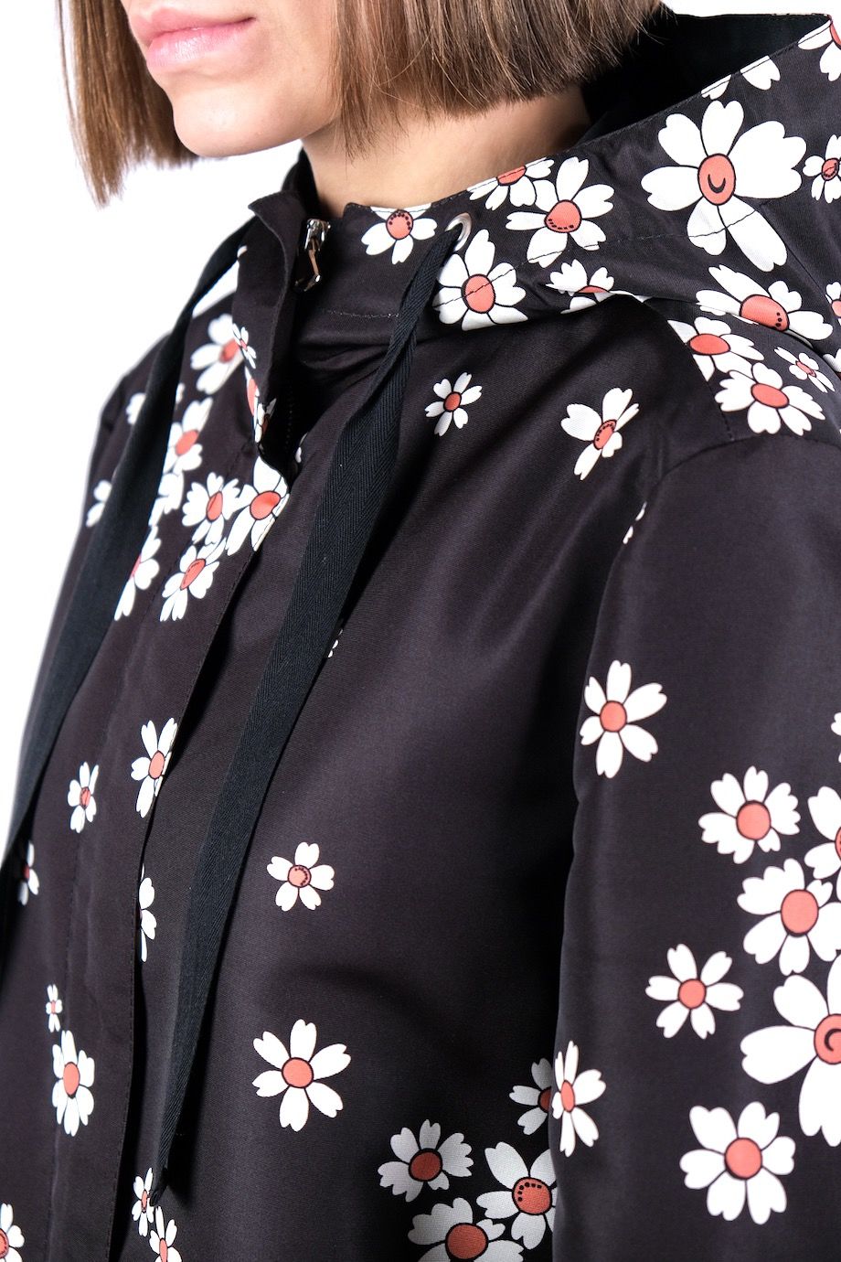 image 4 Куртка черного цвета с цветочным принтом