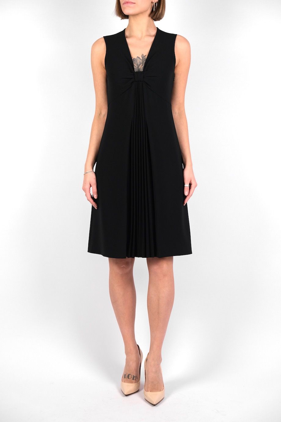 image 1 Платье черного цвета с плиссеровкой и бантом