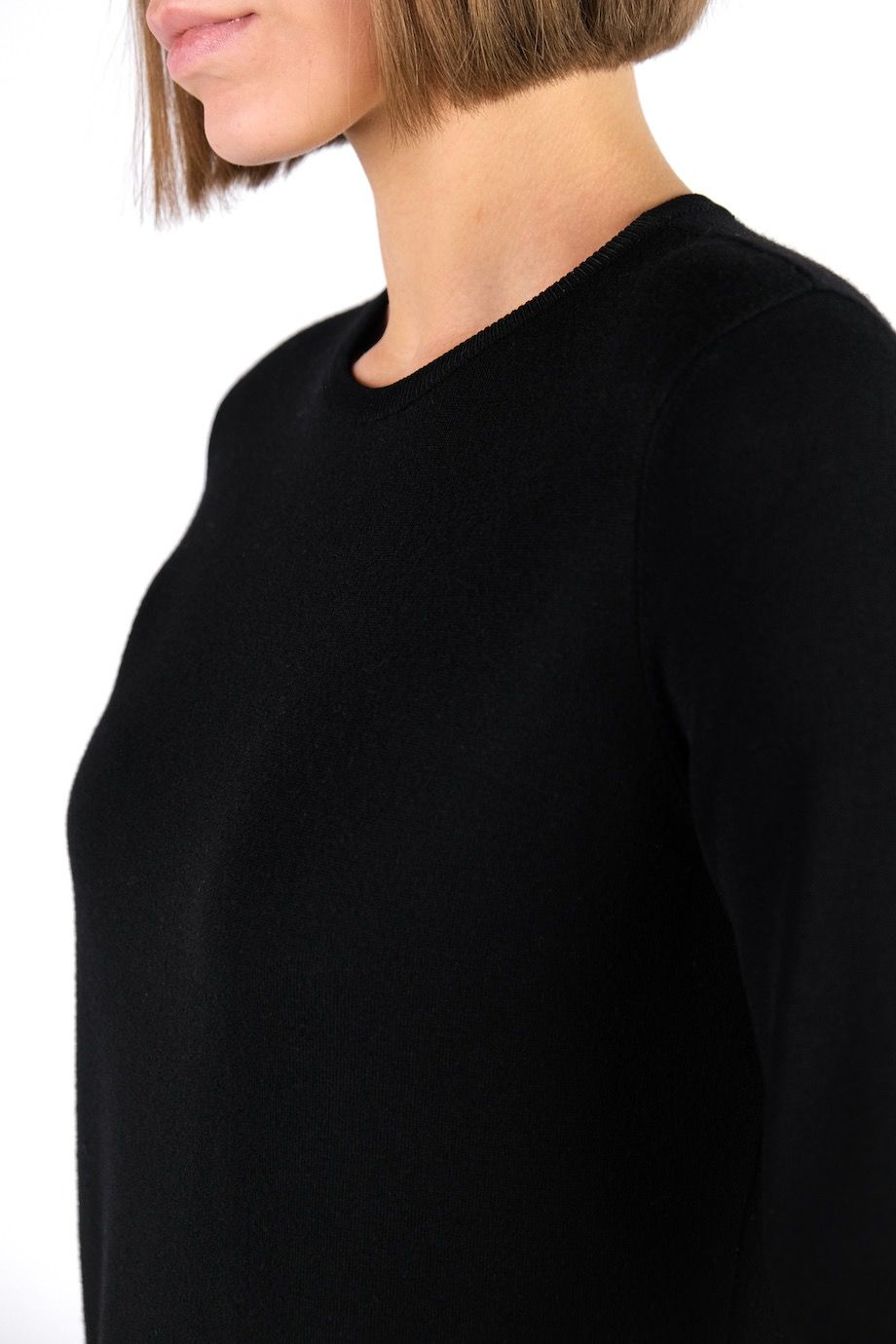 image 4 Платье черного цвета с меховым декором на кармане