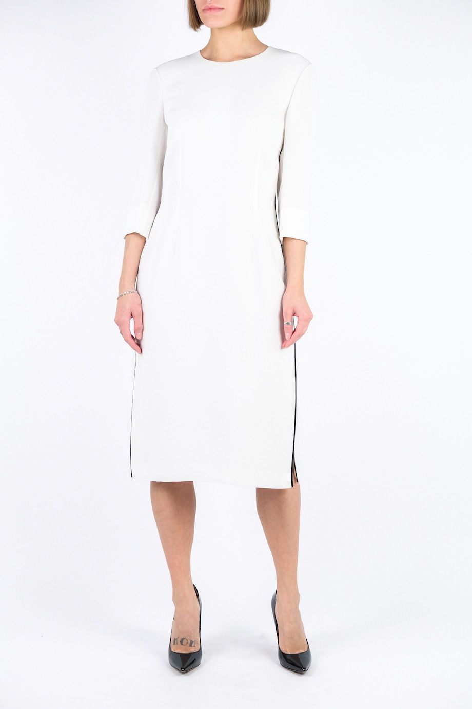 image 1 Платье белого цвета с длинным рукавом