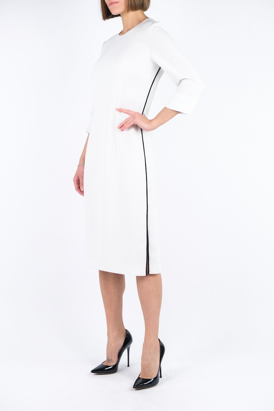 image 2 Платье белого цвета с длинным рукавом