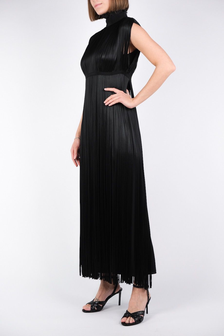 image 3 Платье без рукавов чёрного цвета с бахромой