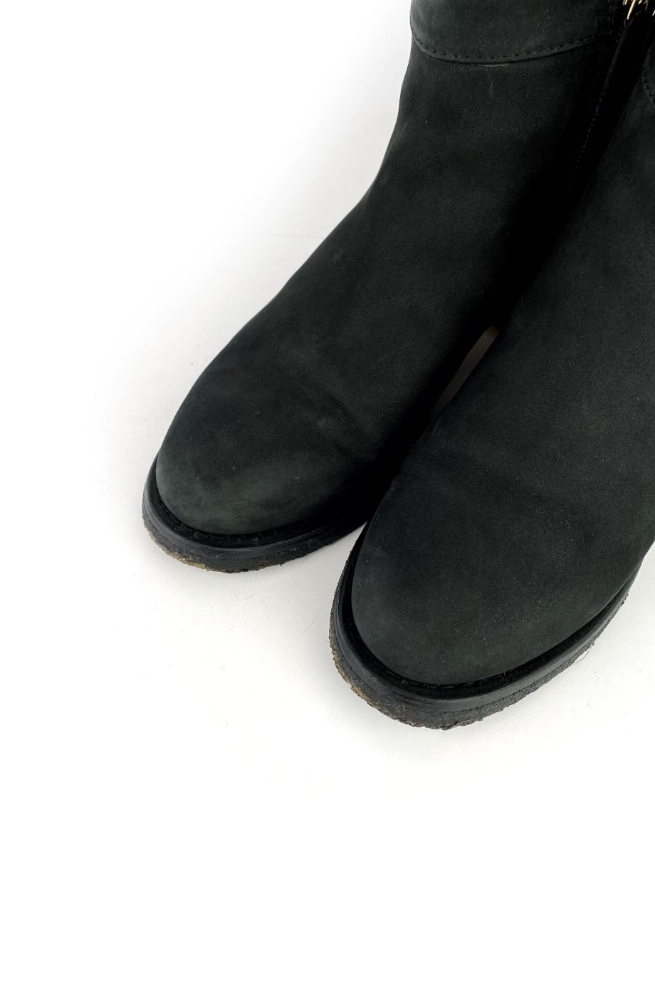 image 3 Ботинки черного цвета с замочками сбоку