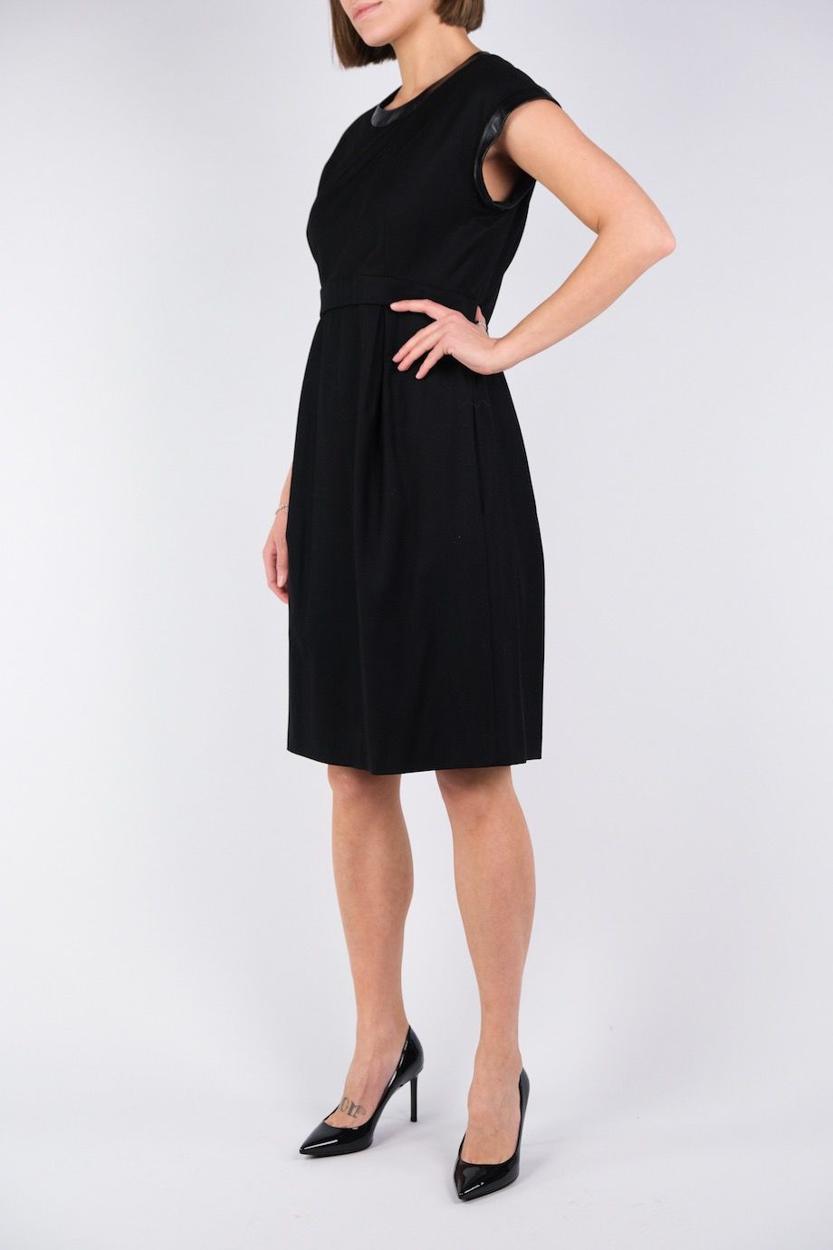 image 2 Платье черного цвета с кожаными вставками
