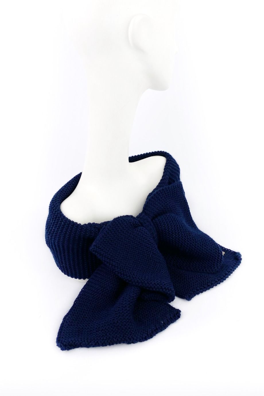 image 2 Детский шарф с бантом темно-синего цвета