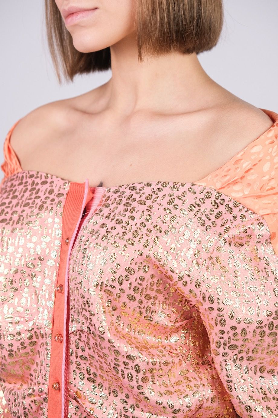 image 4 Блуза персикового цвета с драпировкой на спине