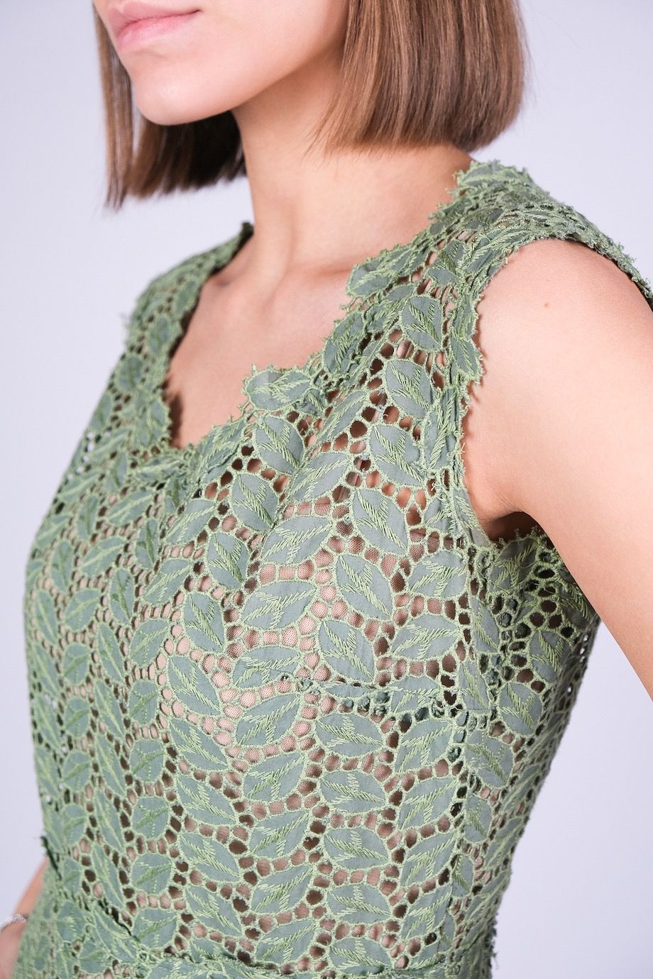 image 4 Кружевное платье зелёного цвета