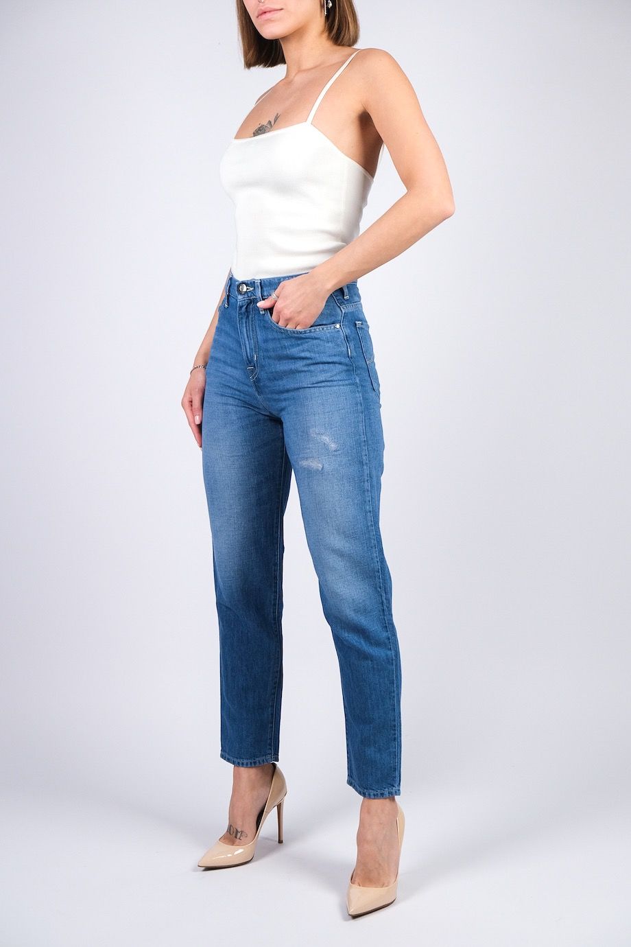 image 1 Укороченные джинсы
