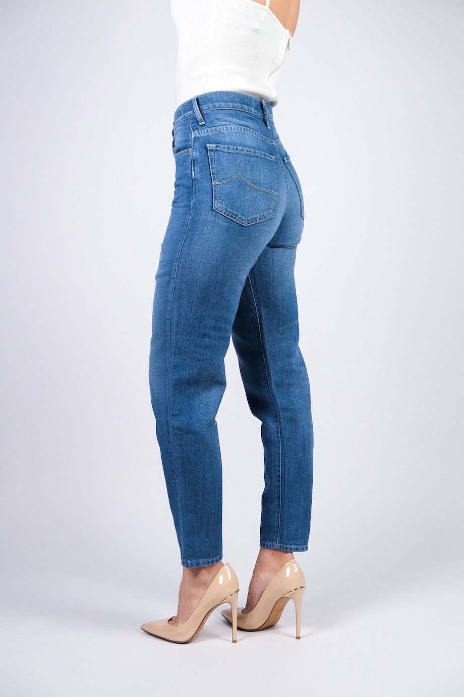 image 4 Укороченные джинсы