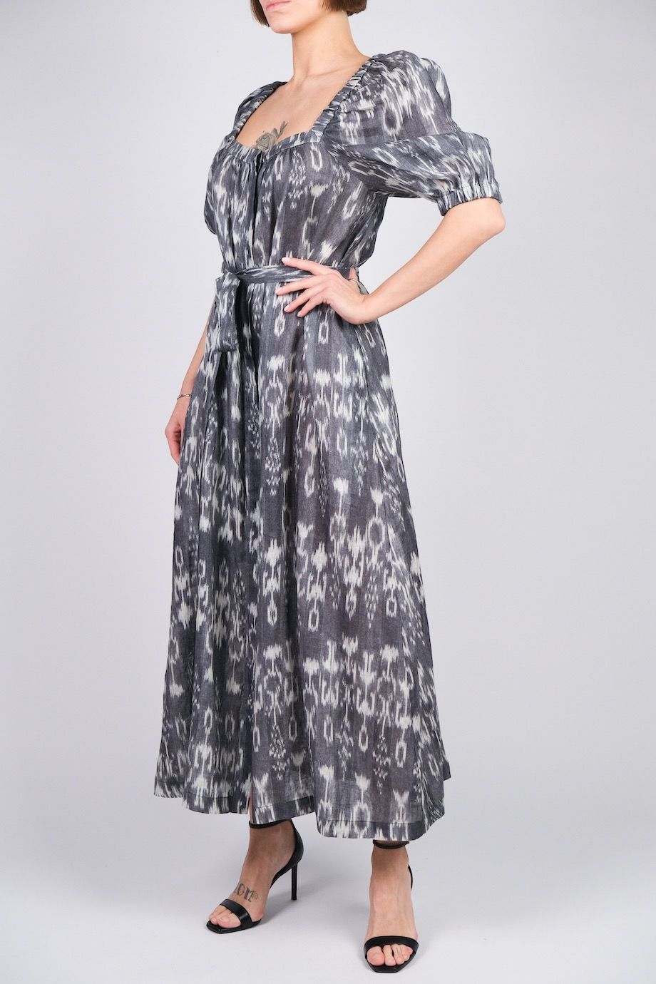 image 2 Льняное платье серого цвета с принтом