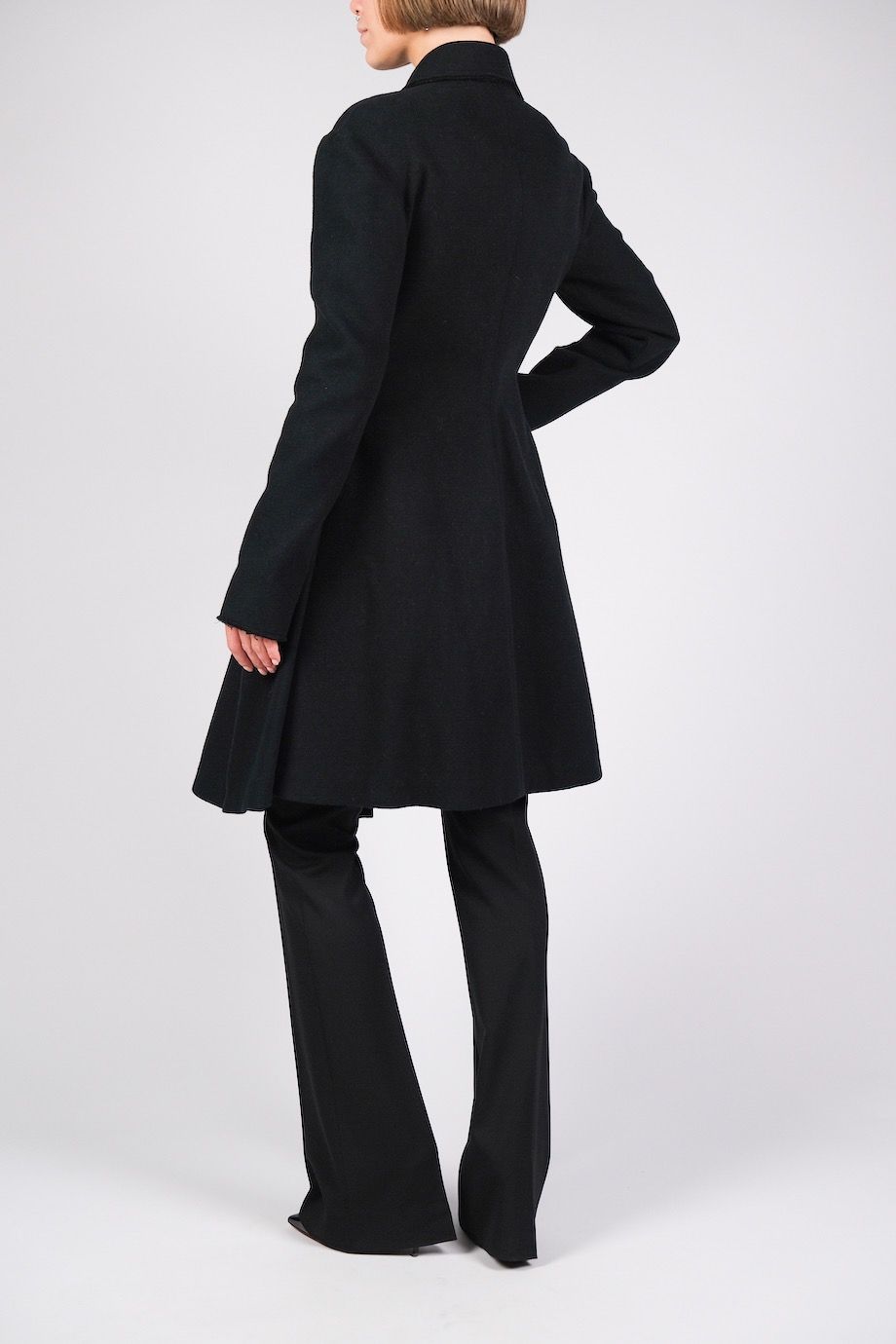 image 4 Пальто черного цвета с бантом