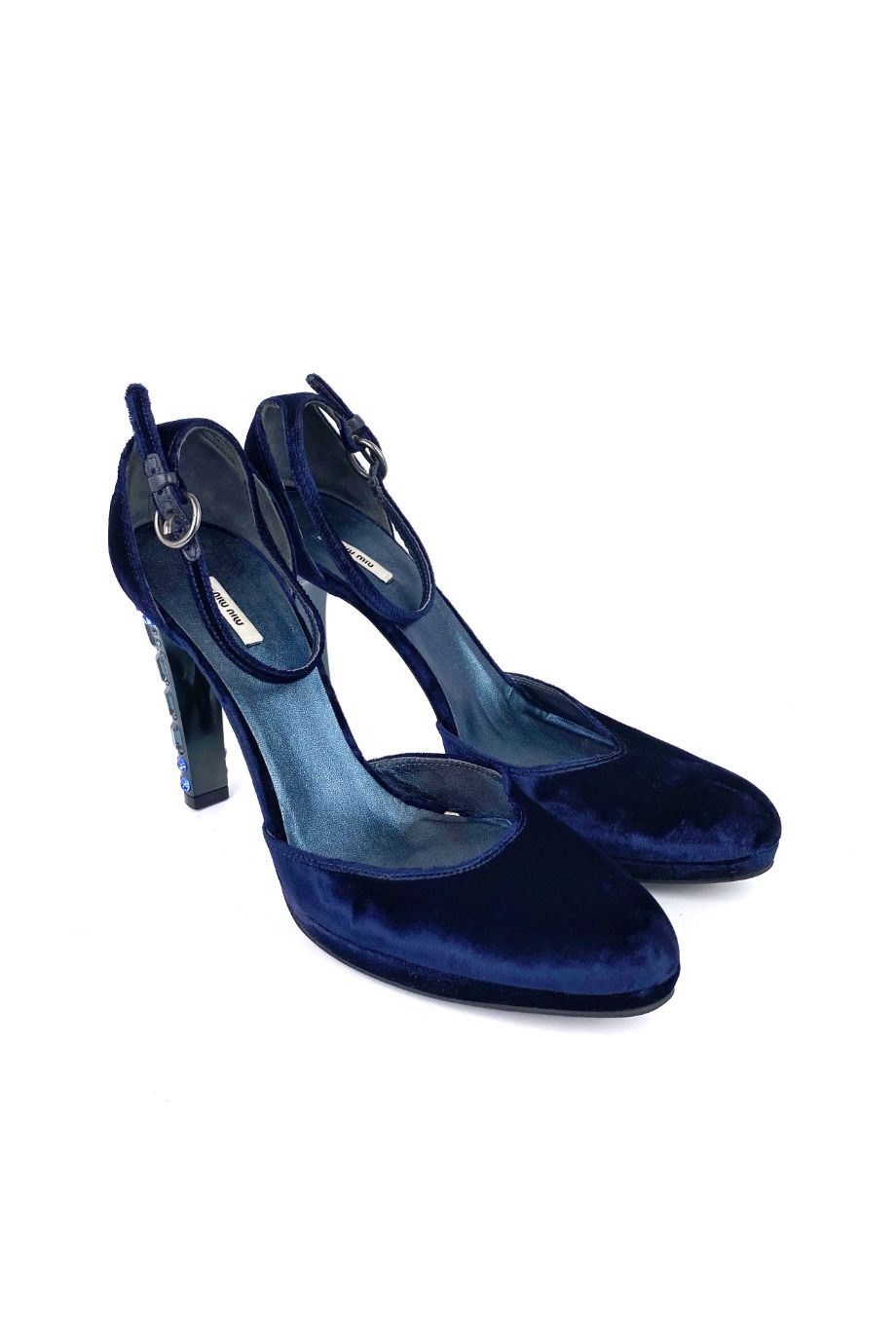 image 1 Велюровые туфли синего цвета с декором на каблуках