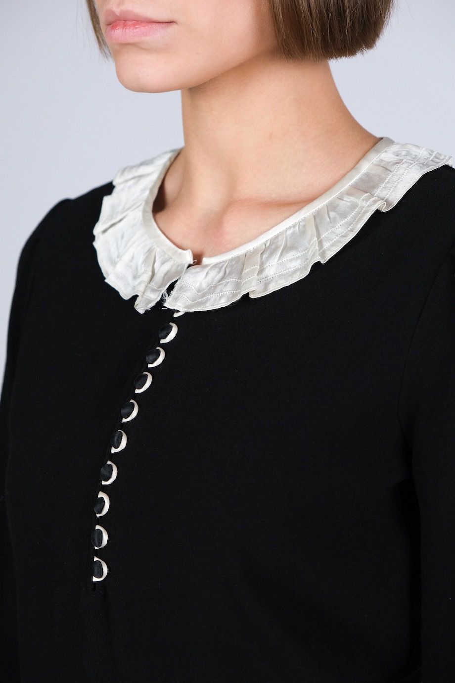 image 2 Блуза черного цвета с белым воротничком