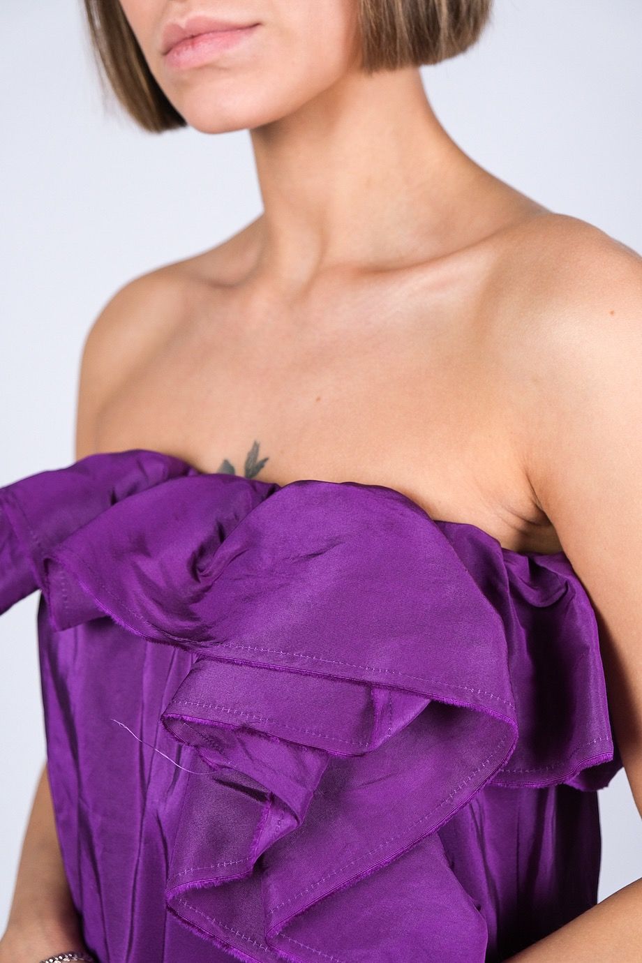 image 4 Платье с драпировкой с открытыми плечами