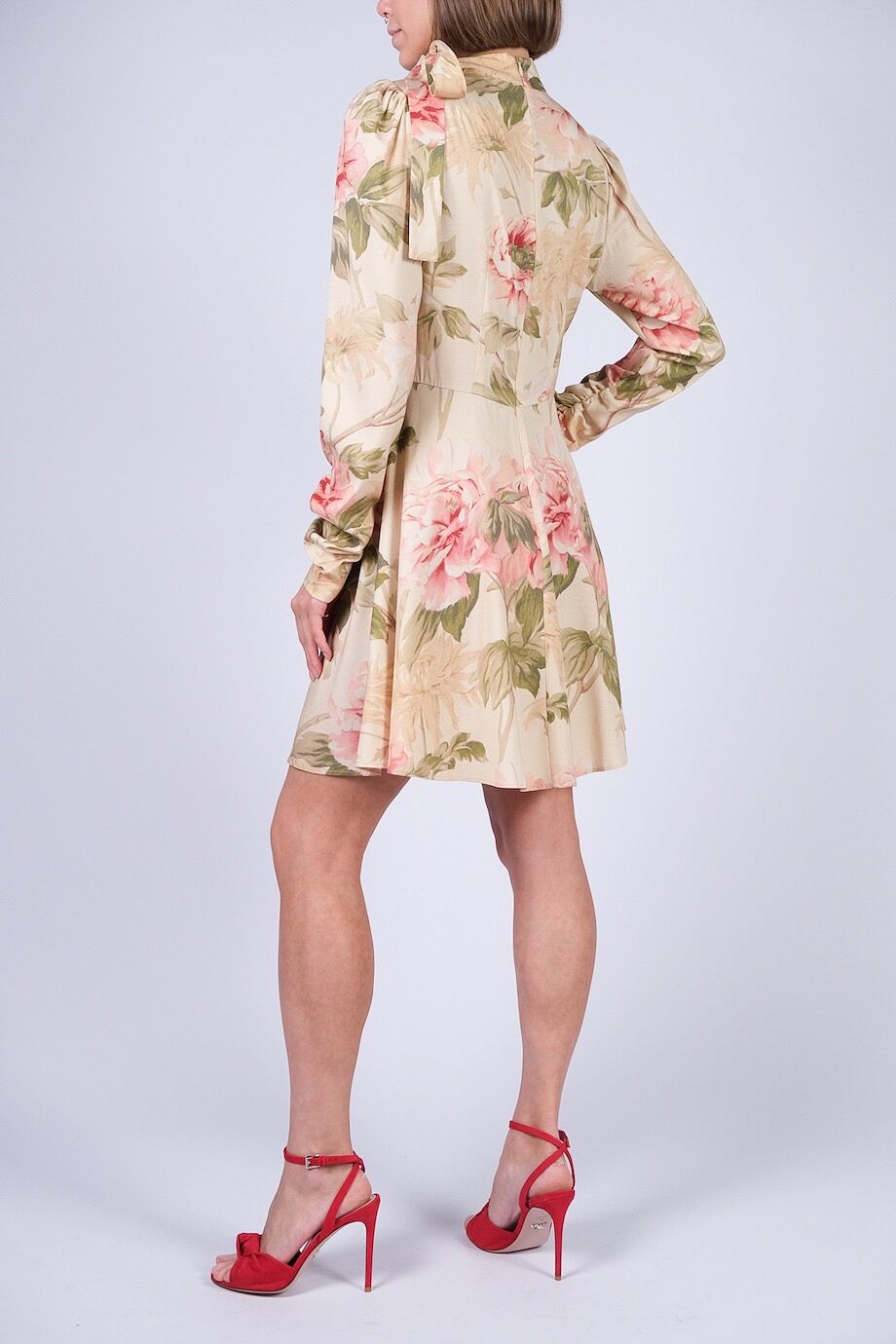 image 3 Платье бежевого цвета с цветочным принтом и длинным рукавом