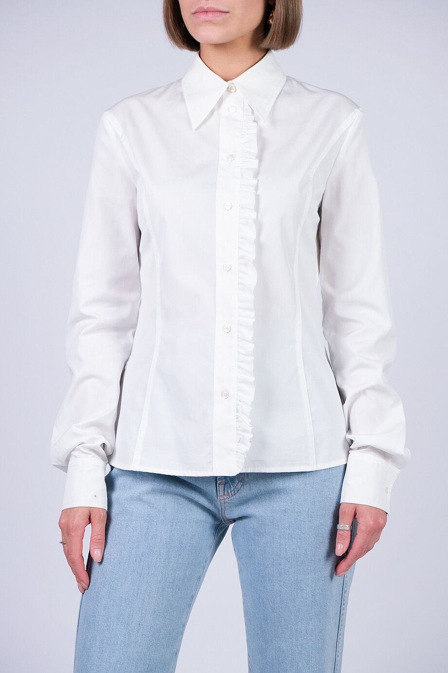 image 1 Рубашка белого цвета с оборками