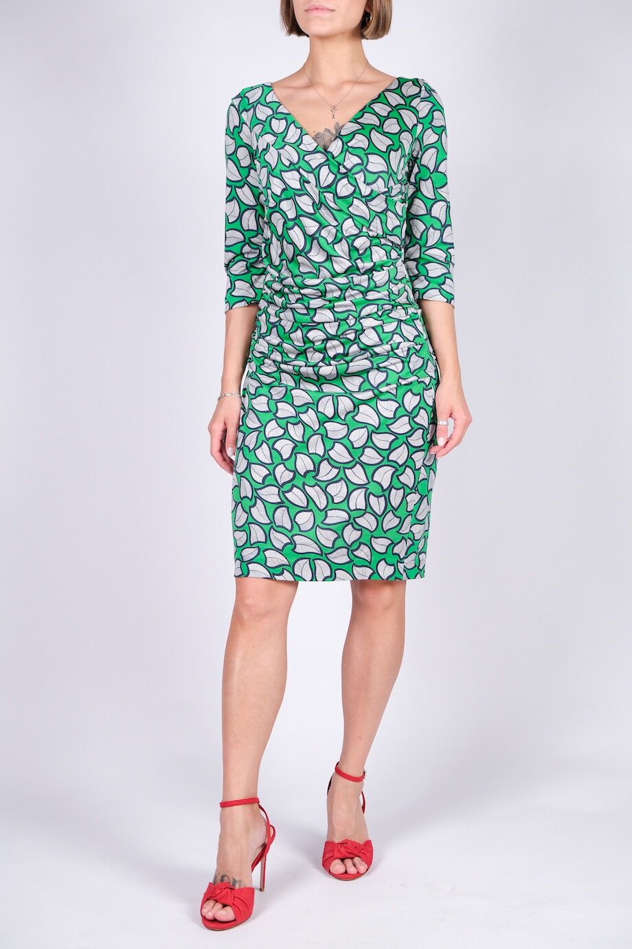 image 1 Платье зеленого цвета с принтом и драпировкой