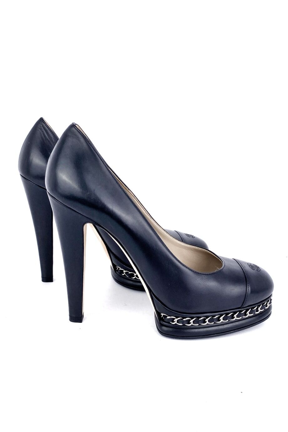 image 5 Туфли черного цвета с цепочкой на подносочной платформе