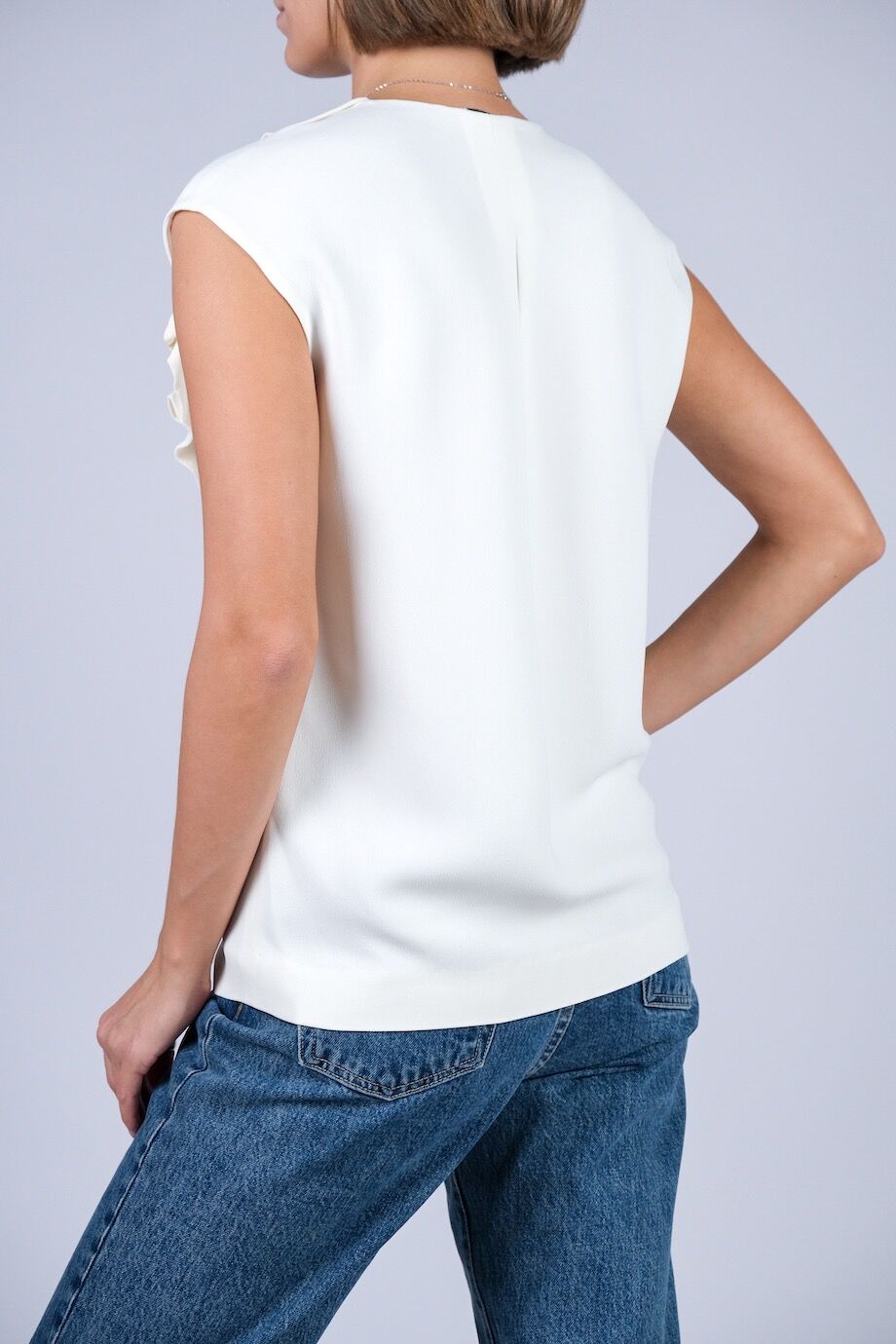 image 3 Блуза молочного цвета без рукавов с воланами