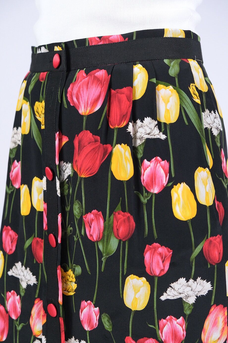 image 5 Юбка чёрного цвета с тюльпанами