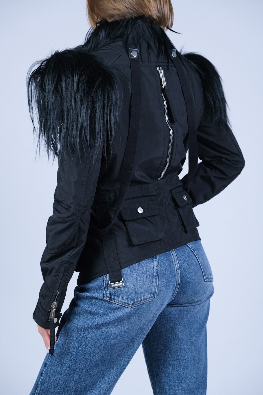 image 3 Куртка черного цвета с меховой отделкой