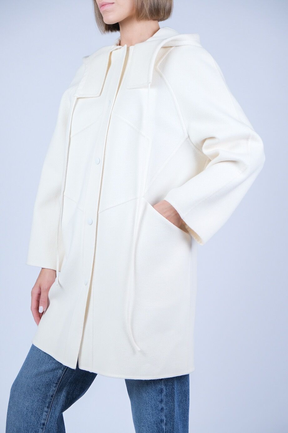image 2 Пальто молочного цвета с капюшоном