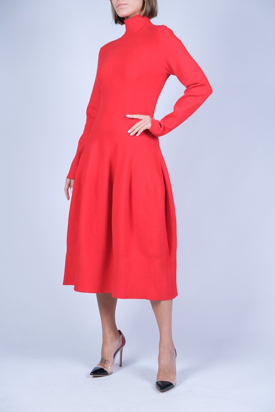 image 2 Платье красного цвета с длинным рукавом