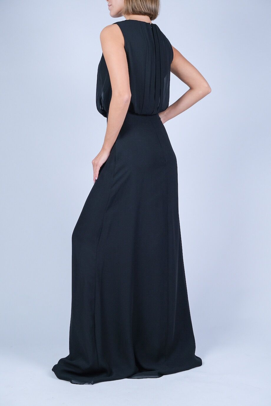 image 3 Платье чёрного цвета с декором из бисера на груди