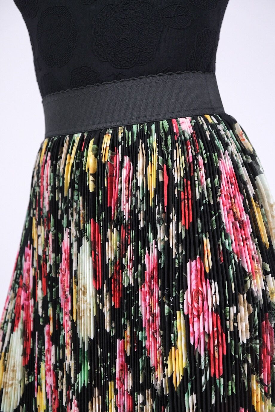 image 5 Шелковая юбка-плиссе с эластичным поясом и цветочным принтом