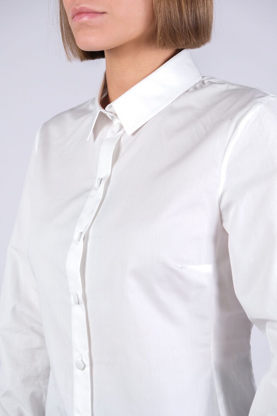 image 4 Рубашка белого цвета с широкими манжетами