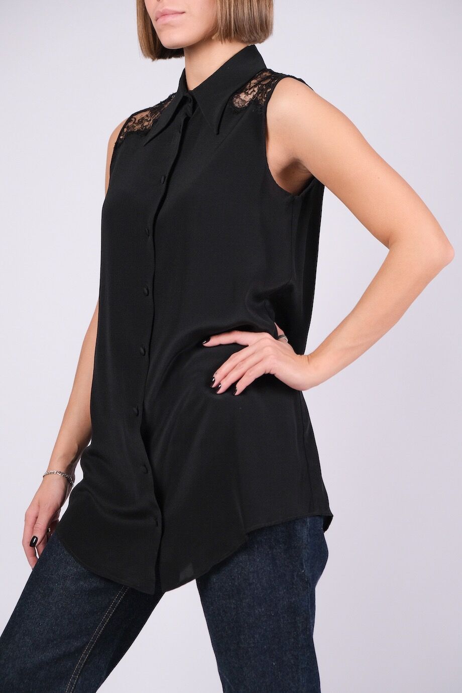 image 2 Блуза чёрного цвета без рукавов с кружевным верхом